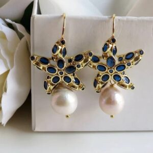 Orecchini con stelle marine e perle barocche