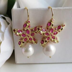 Orecchini con stelle marine e perle barocche