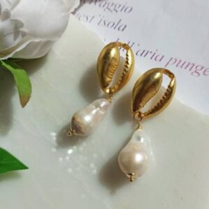 Orecchini di Perle con Conchiglie