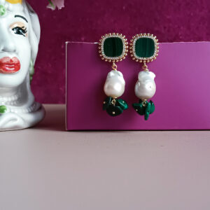 Orecchini di perle con malachite 4