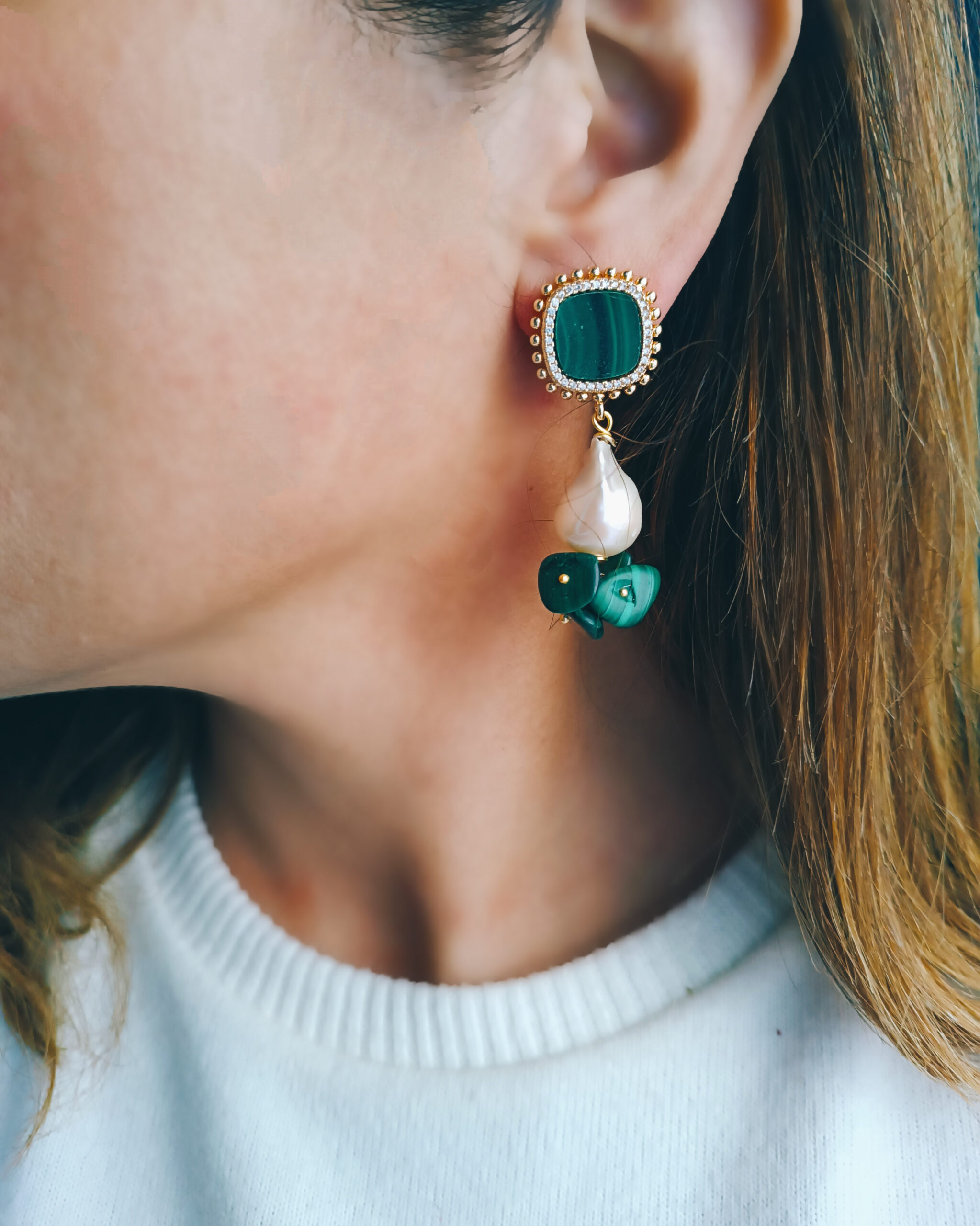 Orecchini di perle con malachite Orecchini di perle con malachite