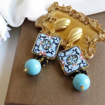 Orecchini siciliani con mattonelle in ceramica di caltagirone e turchese