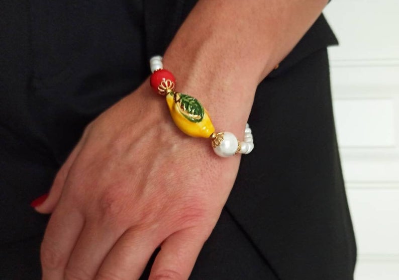 Pearl bracelet with sicily ceramic lemon Pearl bracelet with sicily ceramic lemon
