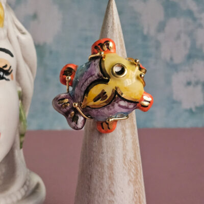 anello con pesce in ceramica di caltagirone