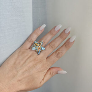 anello con stella marina azzurra in ceramica di caltagirone dipinta a mano