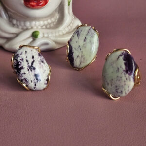 anello ovale con pietra naturale kammerite 1