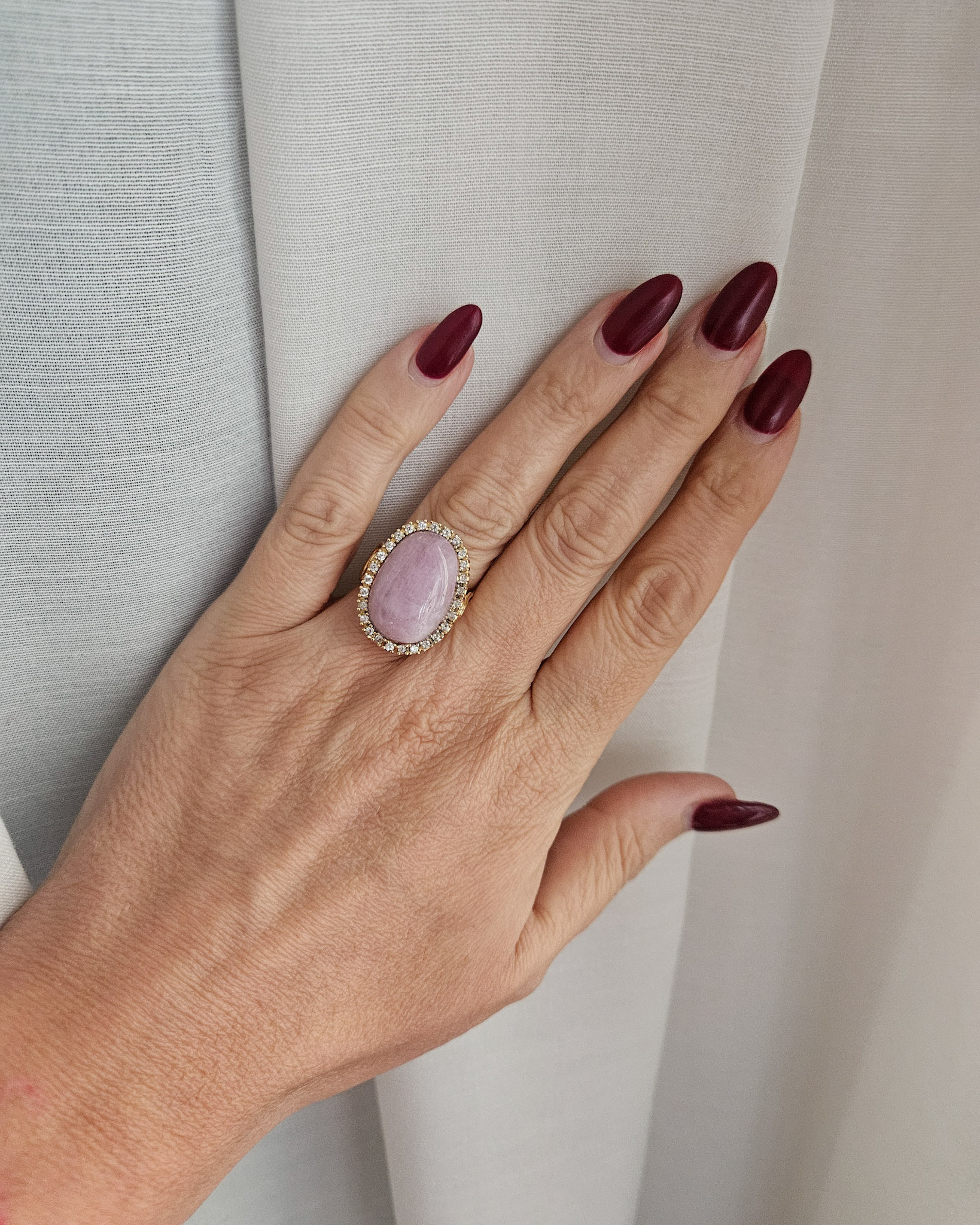 anello ovale in argento 925 placcato oro con kunzite e zirconi 1
