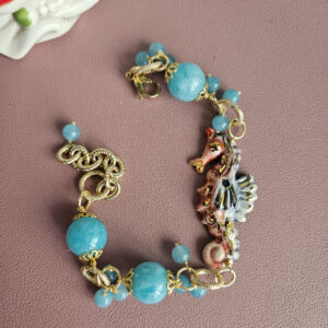 bracciale a catena con angelite e cavalluccio in ceramica di caltagirone dipinta a mano