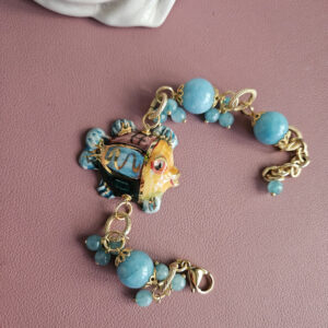 bracciale a catena con angelite e pesciolino in ceramica di caltagirone