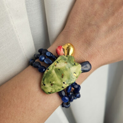 bracciale tre fili con cianite blu e fico d'india in ceramica di caltagirone