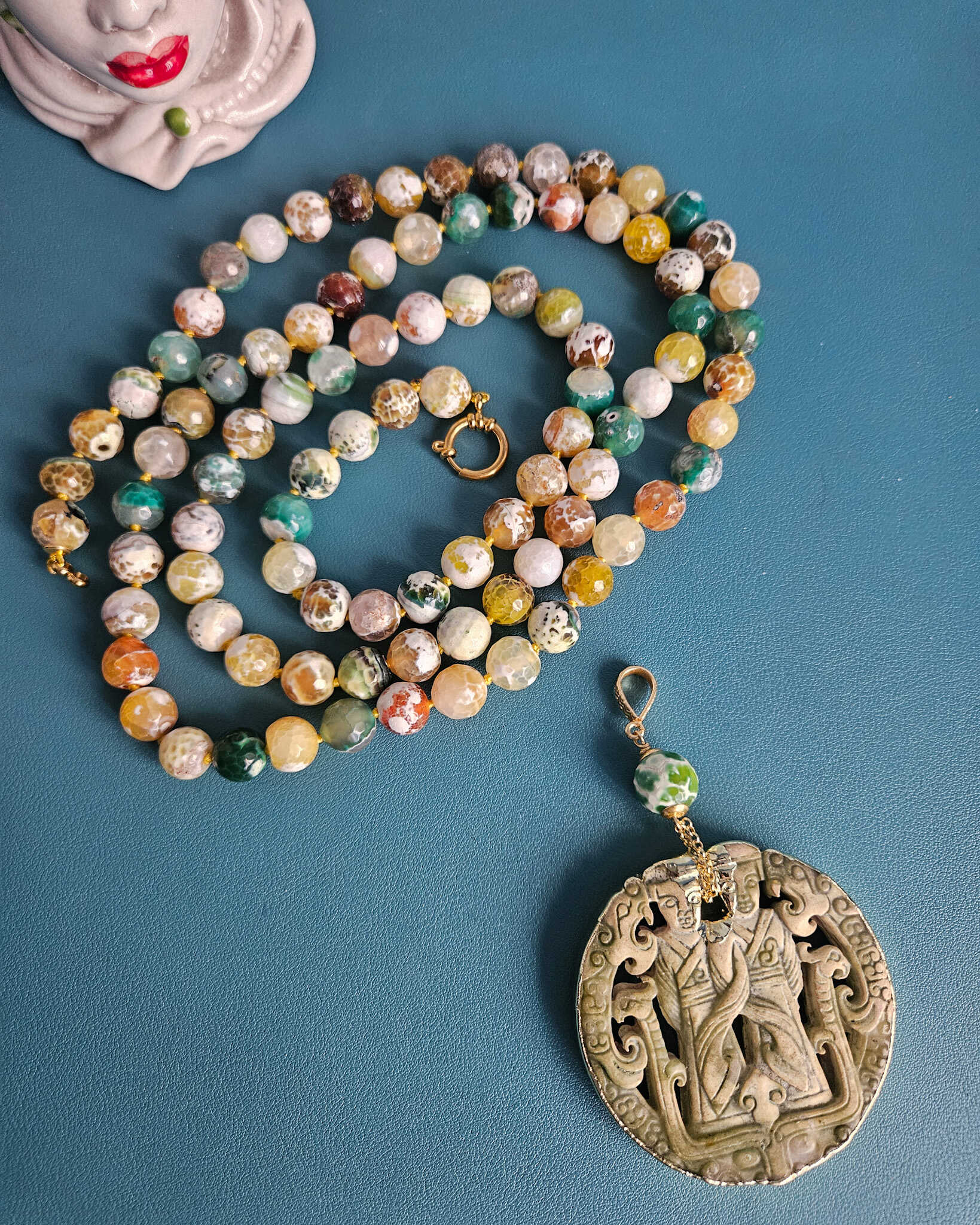 collana extra lunga in agata fuoco verde e ciondolo giada burma verde 2