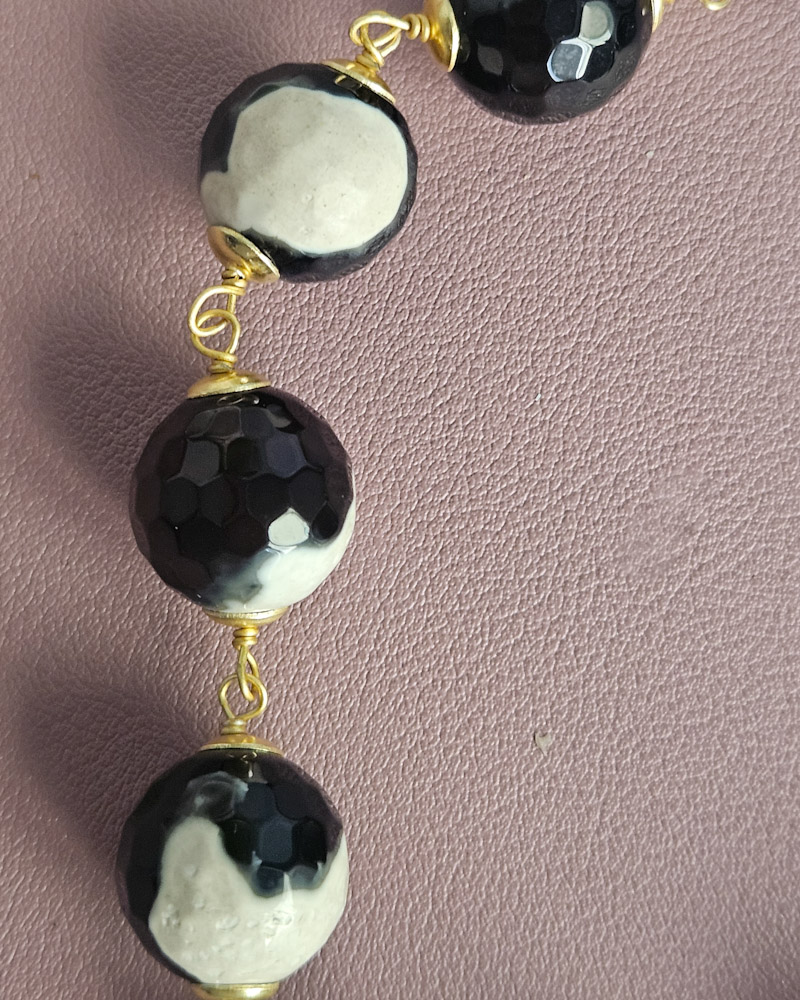 collana siciliana con agata del madagascar e stella marina in ceramica di caltagirone 1