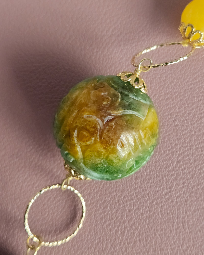 collana siciliana con agata gialla agata verde e pesce in ceramica di caltagirone 2