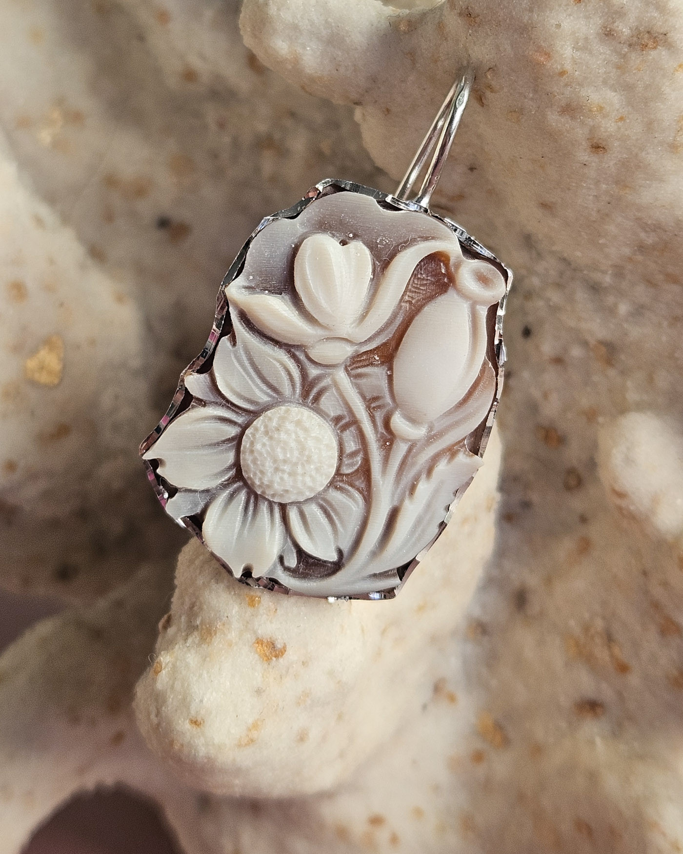 orecchini pendenti in argento 925 con cammei vittoriani bouquet di fiori scolpiti dalla conchiglia sardonica 11
